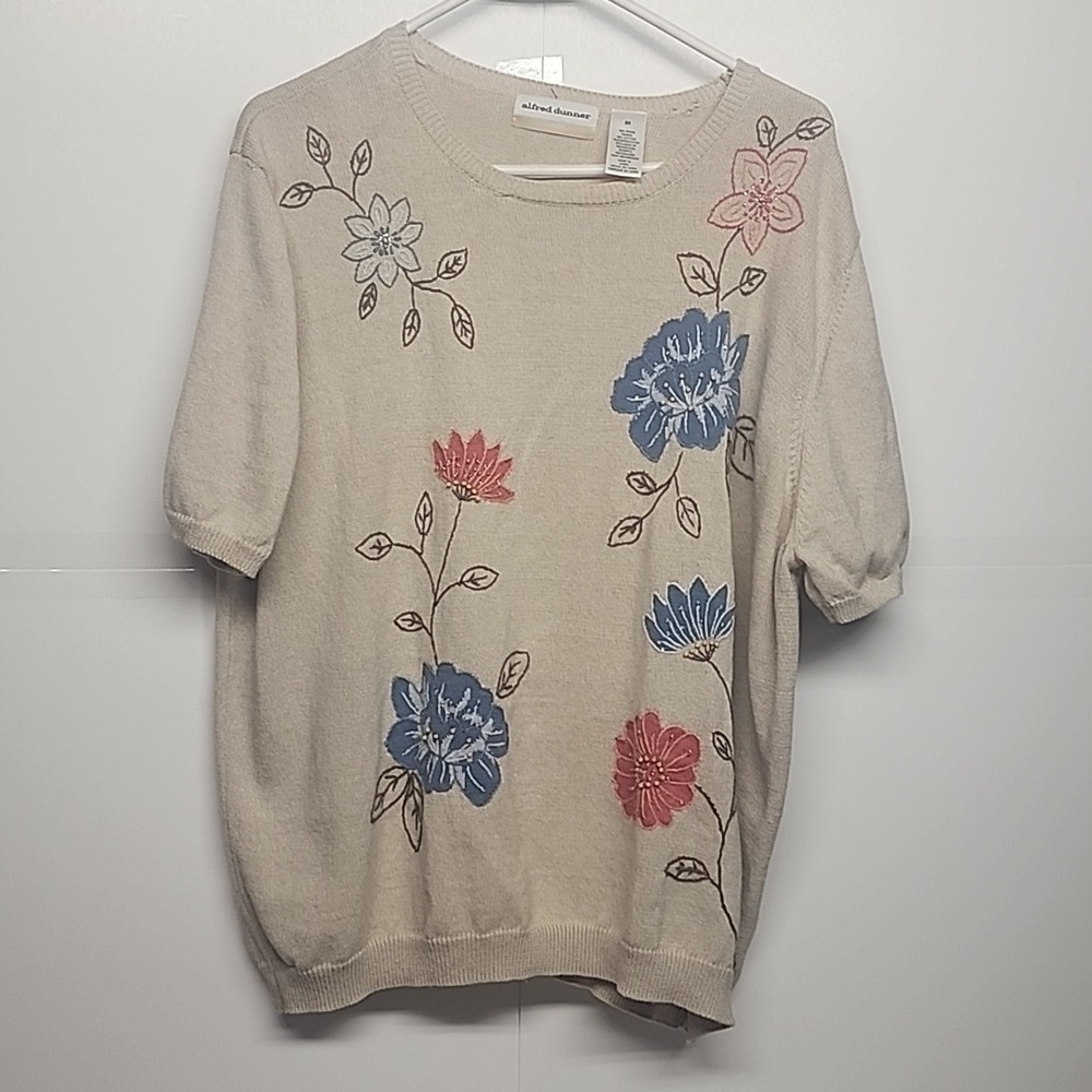 alfred dunner sz 2X Vintage flower short sleeve sweater.  Beautiful&comfortable